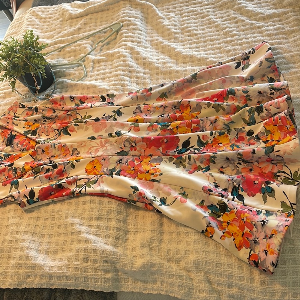 Just Taylor Women’s Floral Dress with pockets